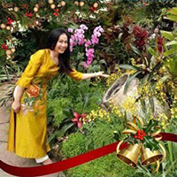 Mrs. Ngọc ( Jade Wen) - Làm việc tại Việt Nam Airlines