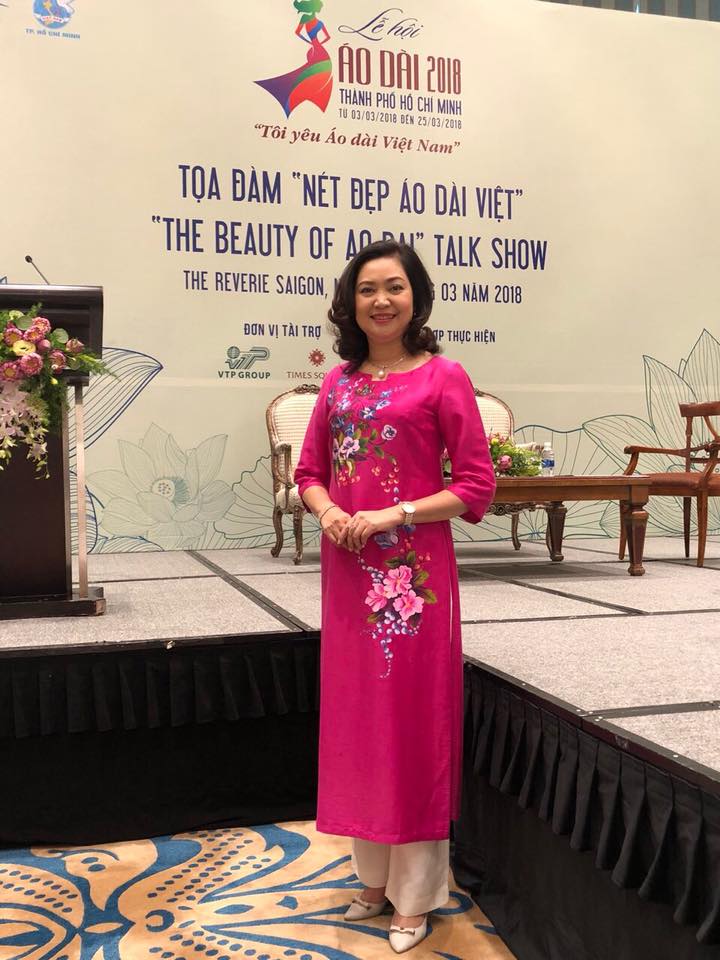 Nhà sáng lập Peony Boutique tại buổi tọa đàm Lễ hội Áo Dài Việt Nam 2018