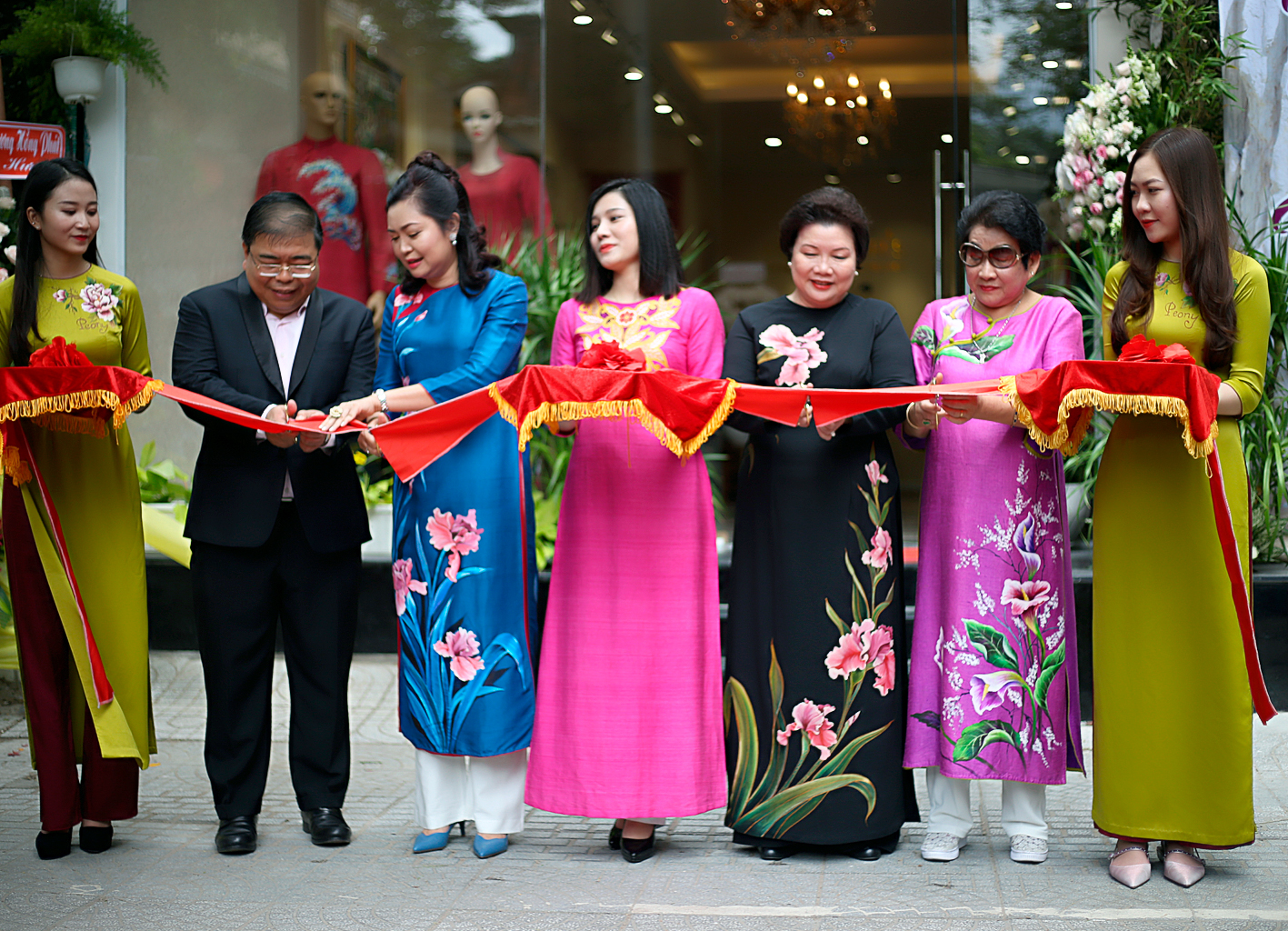 Thương hiệu thời trang Peony & Iris tưng bừng khai trương